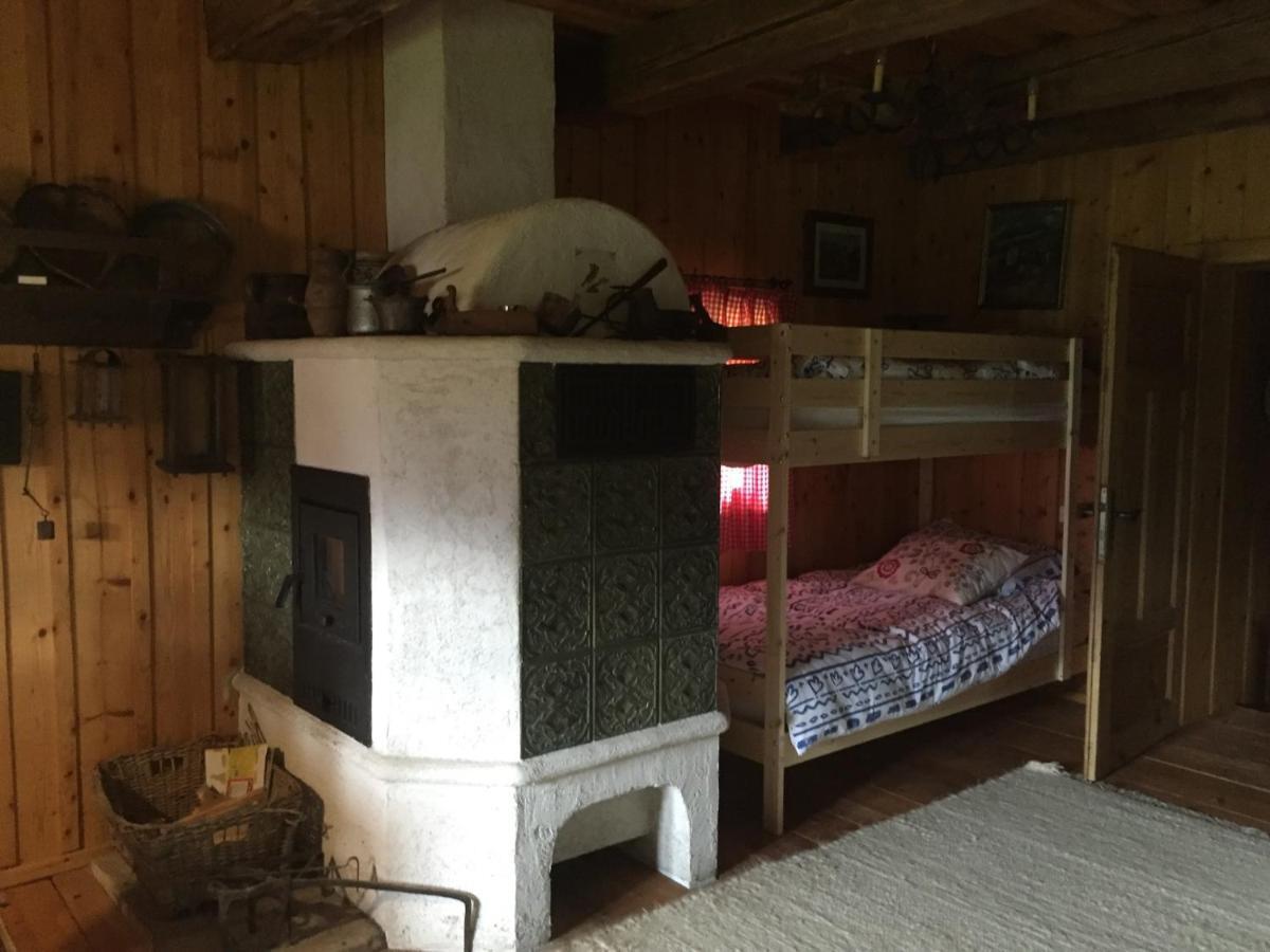 Cozy Log Cabin Near Faaker See Ledenitzen المظهر الخارجي الصورة